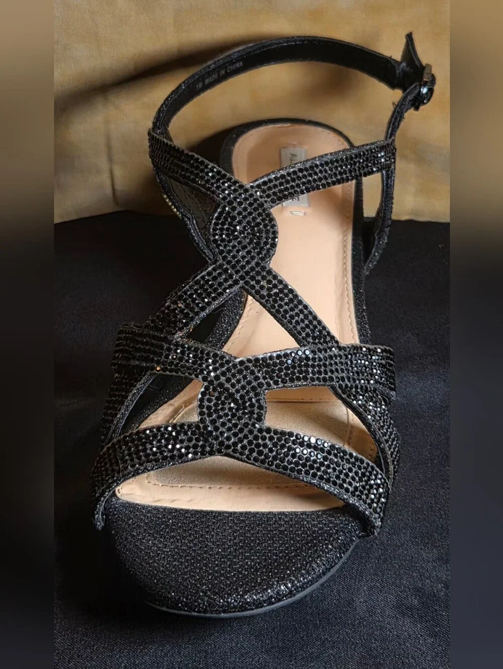 Alex Marie Evening Sparkle Crisscross Ankle Strap Sandal EUC Sz 7.